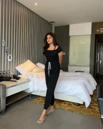 Call Girls Shanti Niketan Cash On Delivery